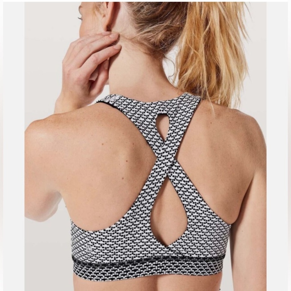 Lululemon Time to Sweat Monochromatic Black/White Sport Bra.